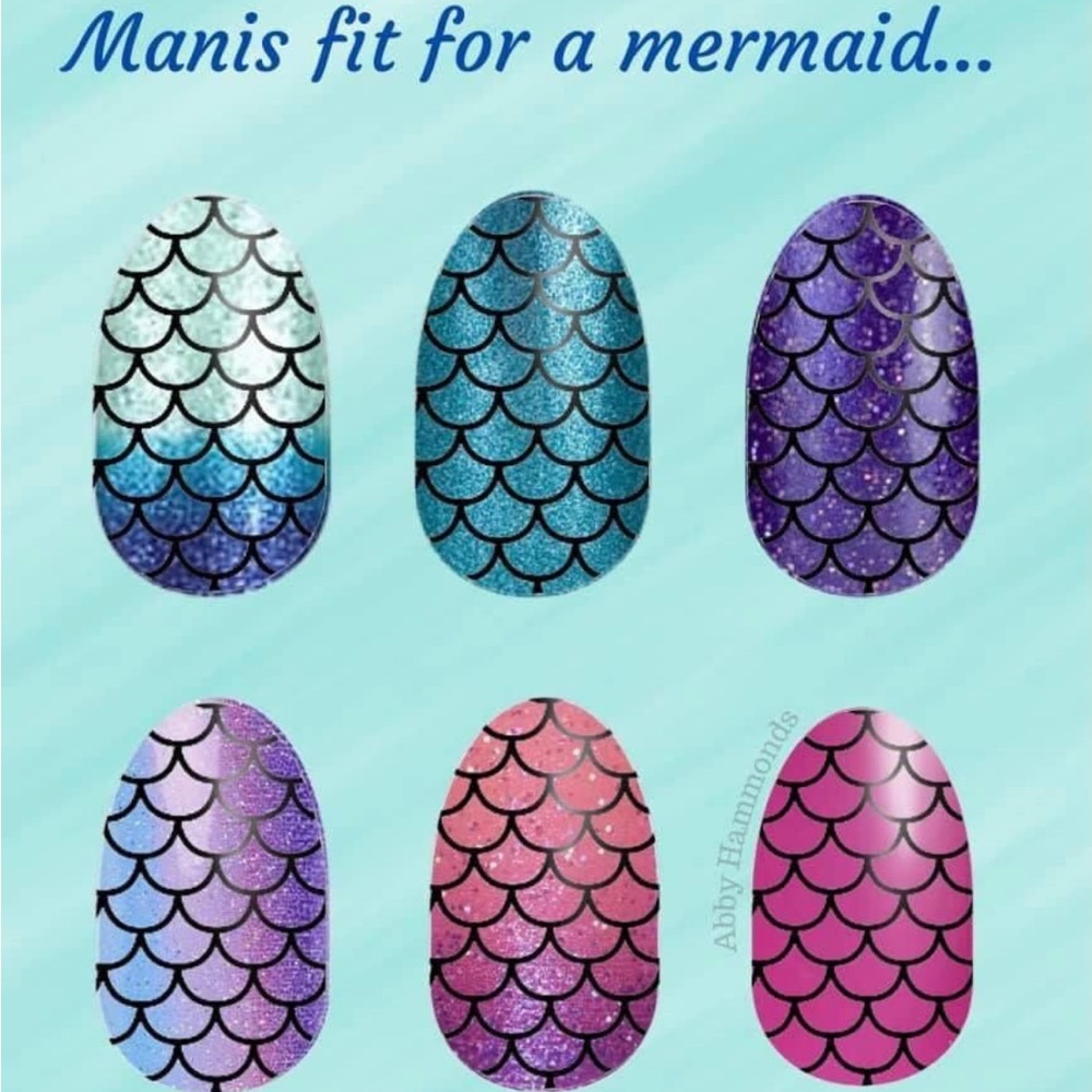 *Retired* Color Street: Mermaid You Look | Scale Summer Beach Clear Overlay - Picture 6 of 14